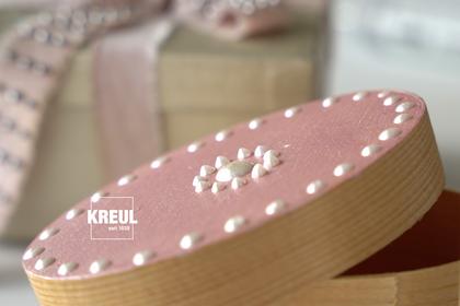 Perlen Stift Farbe aufmalen Verzierung Kiste Holz Kästchen Box Basteln KREUL Pearl Pen Schmuckkästchen Schatulle verzieren DIY Dekor Perlen Stift