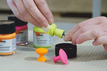 Fragen Antworten Tutorial Neonpink Neongelb Acrylfarbe Neonfarbe KREUL fluoreszierend Tagesleuchtfarbe Malen und Basteln mit KREUL Acryl Neonfarbe