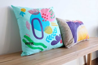 Selbst designte Kissenhüllen mit KREUL Javana Stoffmalfarben Set Color Living